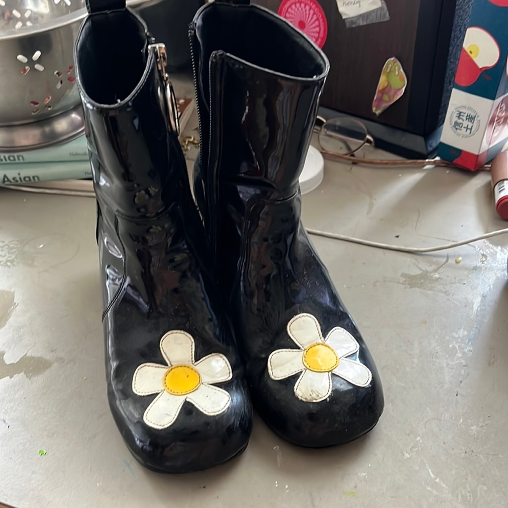 Unif Black Flower Boots